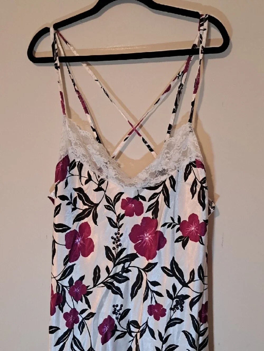 Amoureuse White Floral Lace-Trim Maxi Nightgown - Magenta & Black Print - Picture 3 of 15